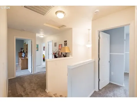 302 Division Street Silverton OR 97381