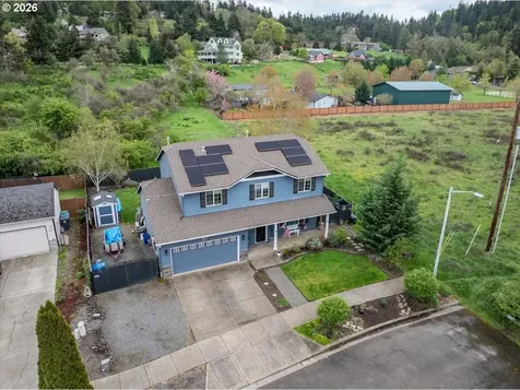 302 Division Street Silverton OR 97381