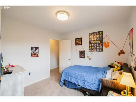 302 Division Street Silverton OR 97381