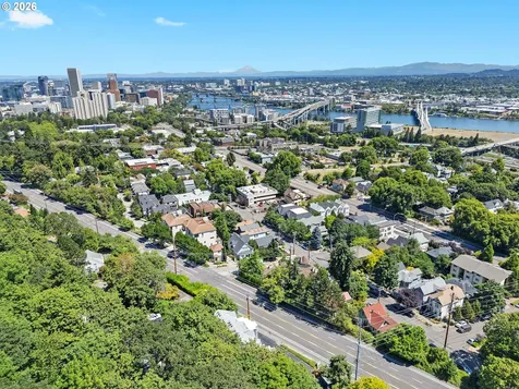 3473 SW Barbur Boulevard Portland OR 97239