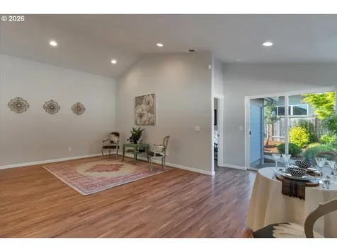 1714 SE Osoberry Street Dallas OR 97338