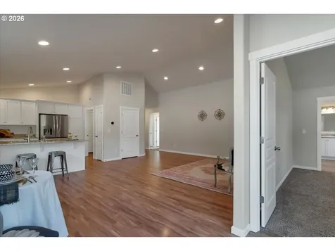1714 SE Osoberry Street Dallas OR 97338