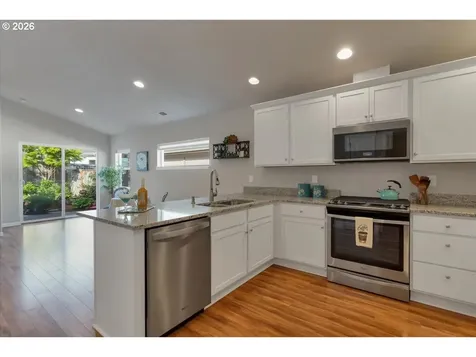 1714 SE Osoberry Street Dallas OR 97338