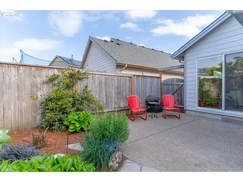 1714 SE Osoberry Street Dallas OR 97338