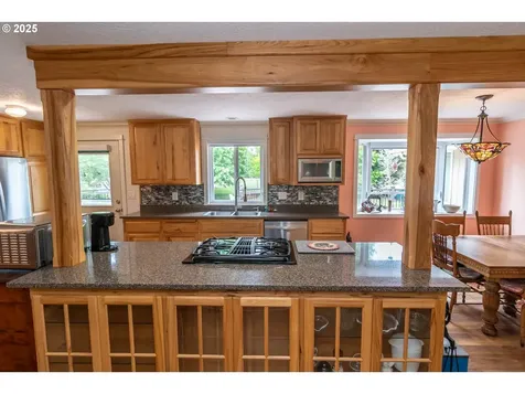 1850 Del Rio Road Roseburg OR 97471