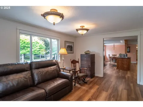 1850 Del Rio Road Roseburg OR 97471