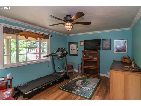 1850 Del Rio Road Roseburg OR 97471