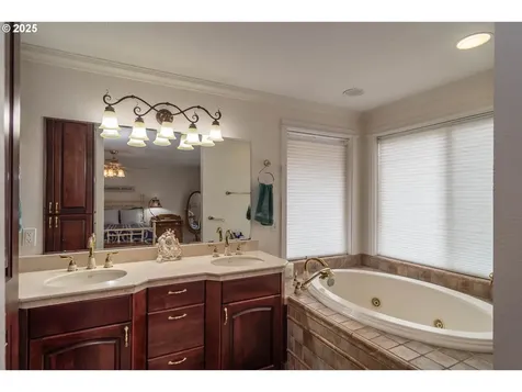 1850 Del Rio Road Roseburg OR 97471