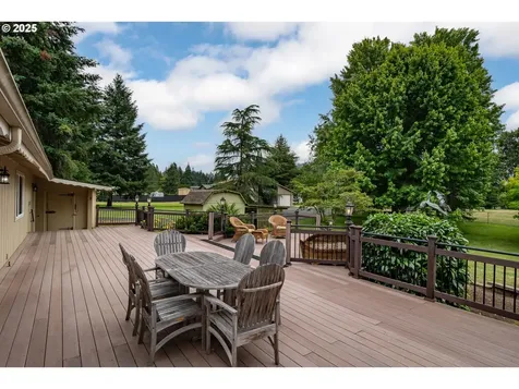 1850 Del Rio Road Roseburg OR 97471
