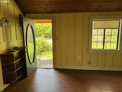 24 Hamlet Street Port Orford OR 97465