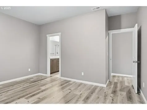 1396 Dahlia Street Woodburn OR 97071