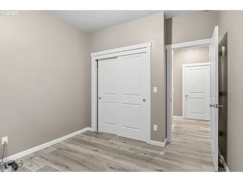 1396 Dahlia Street Woodburn OR 97071