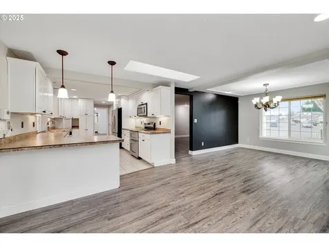 159 Balboa Loop Kelso WA 98626