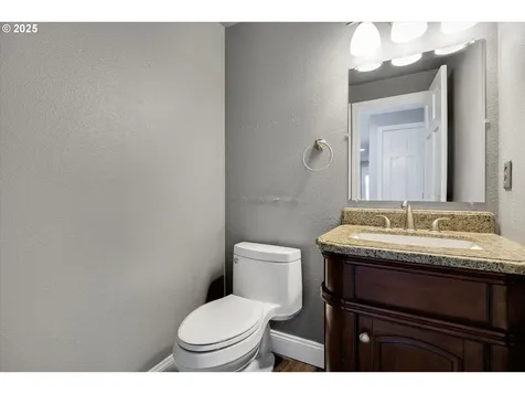 159 Balboa Loop Kelso WA 98626