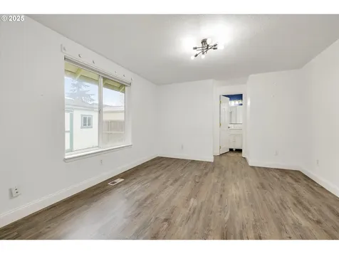159 Balboa Loop Kelso WA 98626