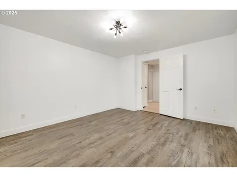 159 Balboa Loop Kelso WA 98626