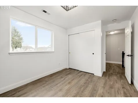 159 Balboa Loop Kelso WA 98626
