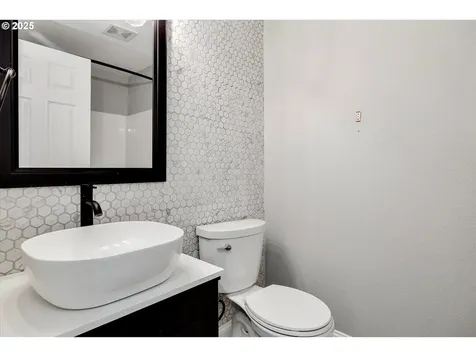 159 Balboa Loop Kelso WA 98626