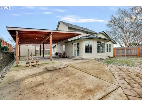 159 Balboa Loop Kelso WA 98626