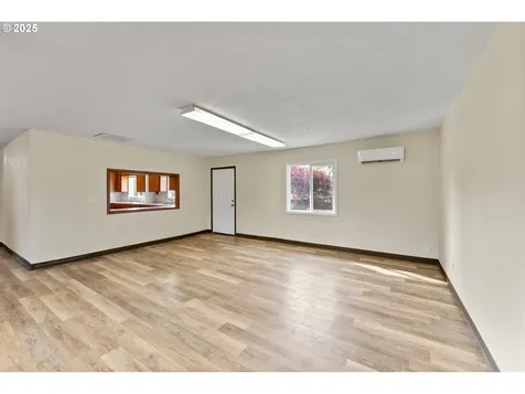 132 NE Rifle Range Street Roseburg OR 97470
