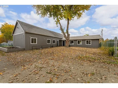 132 NE Rifle Range Street Roseburg OR 97470