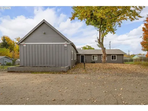 132 NE Rifle Range Street Roseburg OR 97470