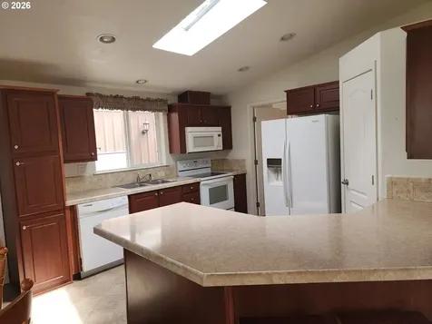 835 Raechel Road Lakeside OR 97449