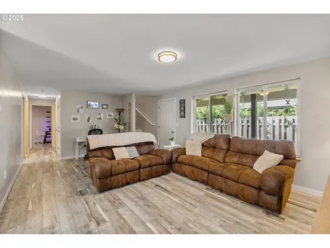 1215 W 20th Street Vancouver WA 98660