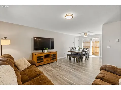 1215 W 20th Street Vancouver WA 98660