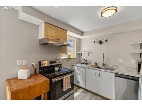 1215 W 20th Street Vancouver WA 98660