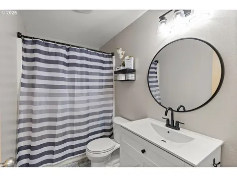 1215 W 20th Street Vancouver WA 98660