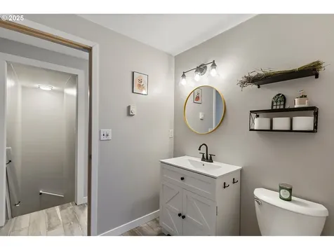 1215 W 20th Street Vancouver WA 98660