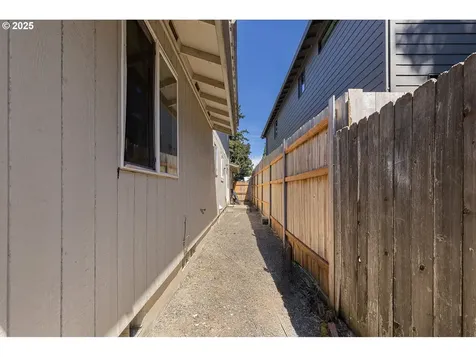 1215 W 20th Street Vancouver WA 98660