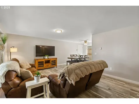 1215 W 20th Street Vancouver WA 98660