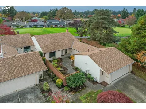 15960 SW Greens Way Portland OR 97224