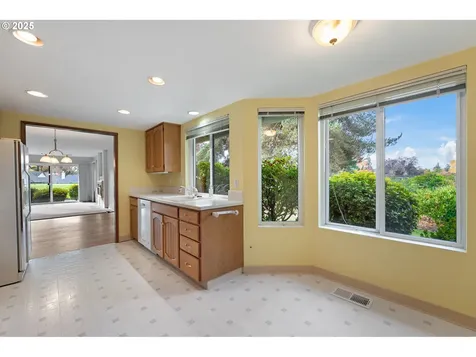 15960 SW Greens Way Portland OR 97224