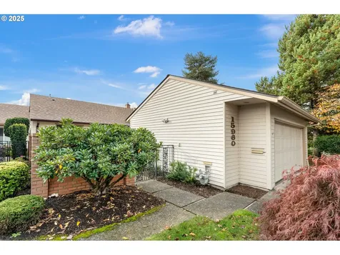 15960 SW Greens Way Portland OR 97224