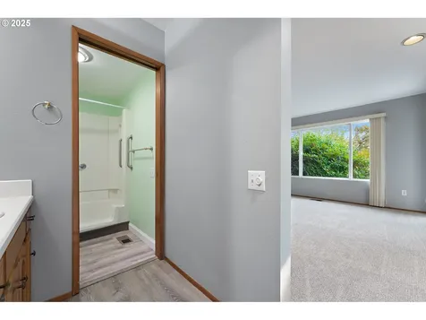 15960 SW Greens Way Portland OR 97224