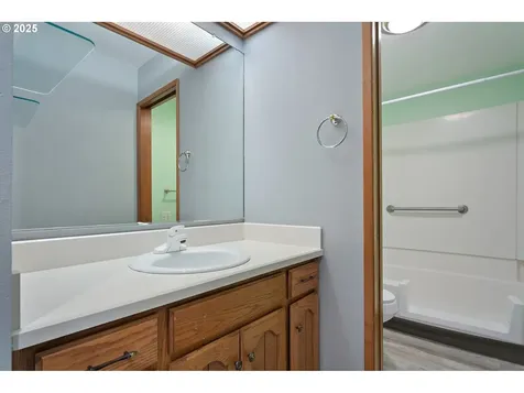 15960 SW Greens Way Portland OR 97224