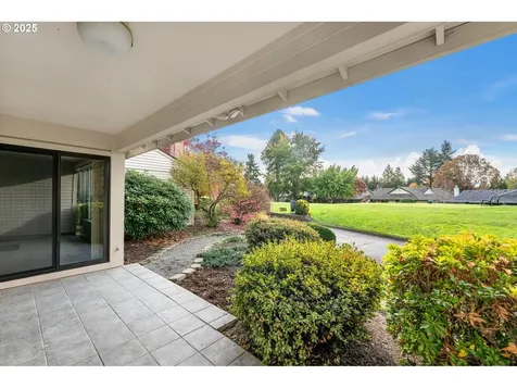 15960 SW Greens Way Portland OR 97224