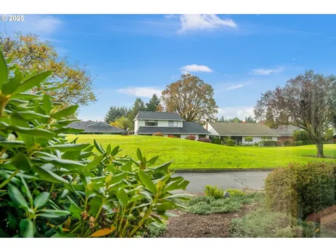 15960 SW Greens Way Portland OR 97224