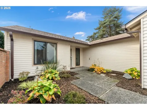 15960 SW Greens Way Portland OR 97224