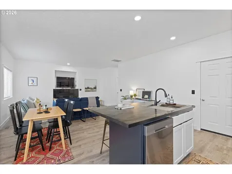 19257 Oak Avenue Sandy OR 97055