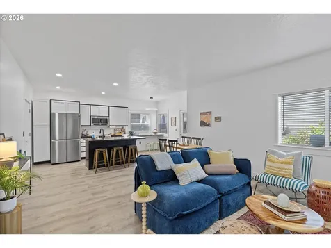 19257 Oak Avenue Sandy OR 97055