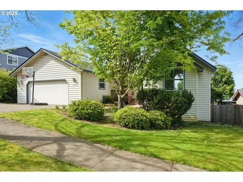 1775 NW 8th Street Mcminnville OR 97128