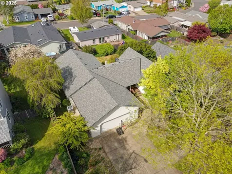 1775 NW 8th Street Mcminnville OR 97128