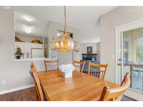 8325 SW Seneca Street Tualatin OR 97062