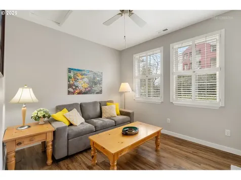 8325 SW Seneca Street Tualatin OR 97062
