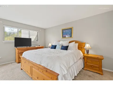 8325 SW Seneca Street Tualatin OR 97062