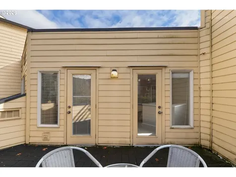 8325 SW Seneca Street Tualatin OR 97062